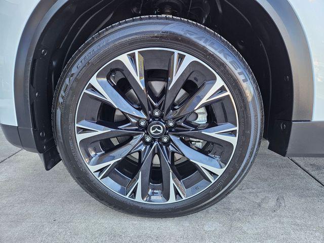 2025 Mazda X-90 Premium Plus Package