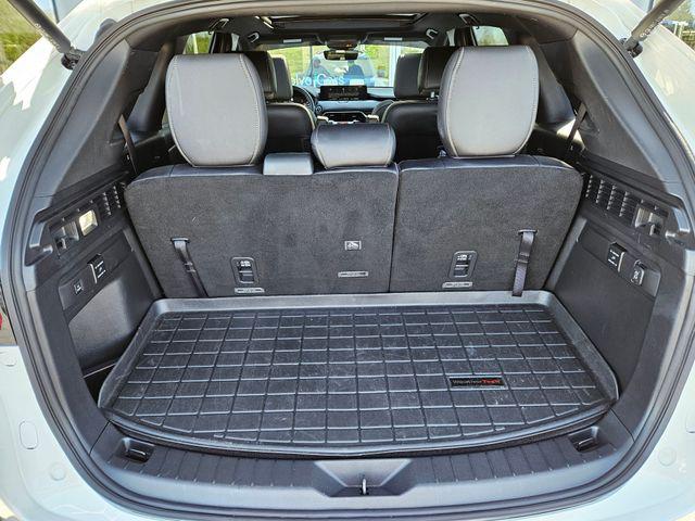 2025 Mazda X-90 Premium Plus Package