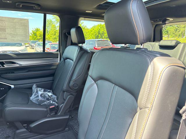 2026 Jeep Grand Wagoneer 4x4