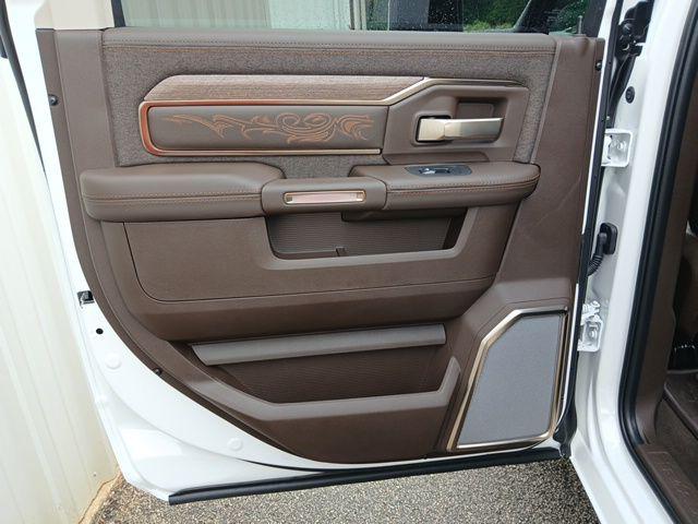 2026 Ram 3500 Limited Longhorn Crew Cab 4x4 8' Box