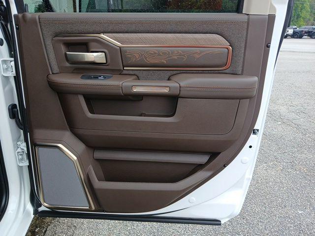 2026 Ram 3500 Limited Longhorn Crew Cab 4x4 8' Box