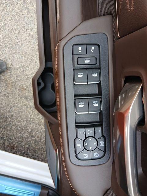 2026 Ram 3500 Limited Longhorn Crew Cab 4x4 8' Box