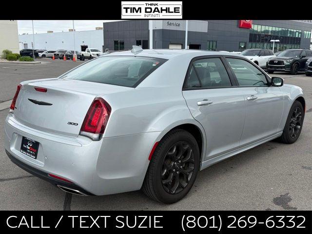 2022 Chrysler 300 Touring-L AWD