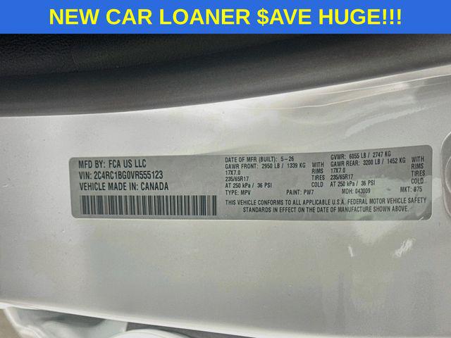 2027 Chrysler Pacifica Select