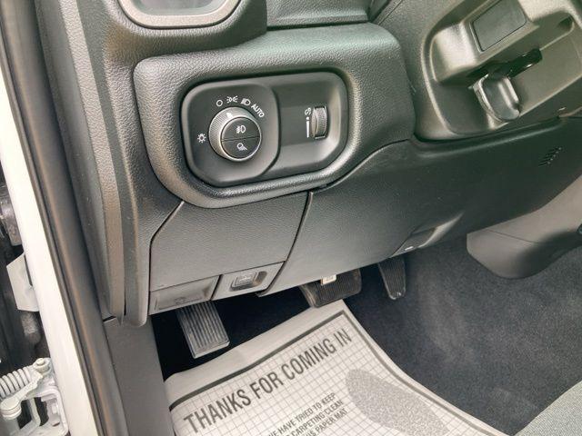 2026 Ram 3500 Tradesman Crew Cab 4x4 8' Box