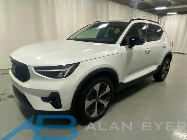 2023 Volvo XC40 B5 Plus Dark Theme for sale in Syracuse, NY