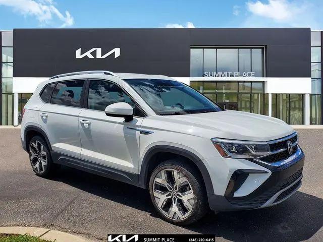2022 Volkswagen Taos 1.5T SEL for sale in Auburn Hills, MI