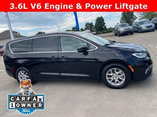 2024 Chrysler Pacifica Touring L for sale in Zanesville, OH