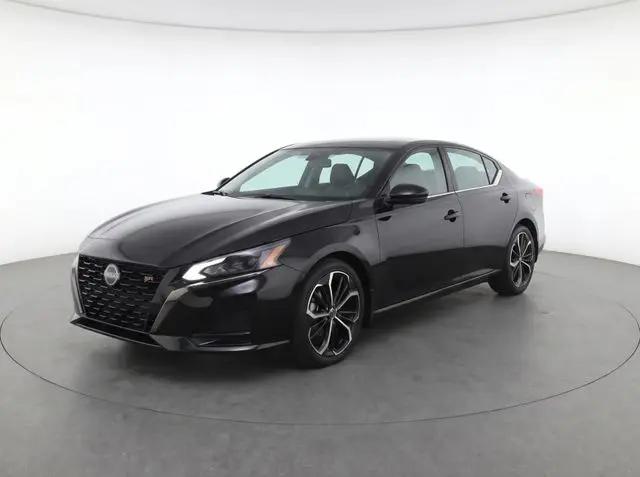 2023 Nissan Altima SR FWD for sale in Frederick, MD