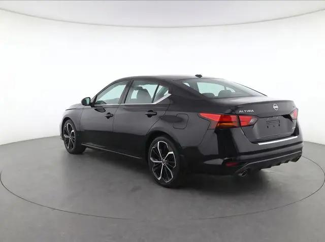 2023 Nissan Altima SR FWD