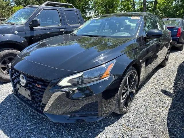 2023 Nissan Altima SR FWD