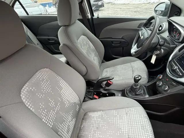 2018 Chevrolet Sonic LS Manual