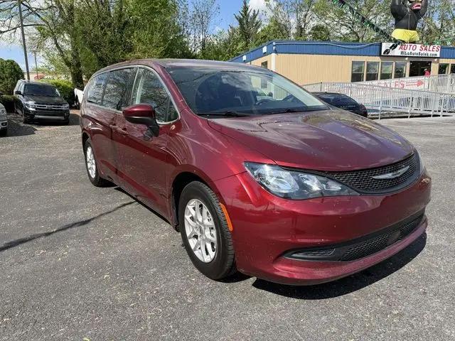2023 Chrysler Voyager LX