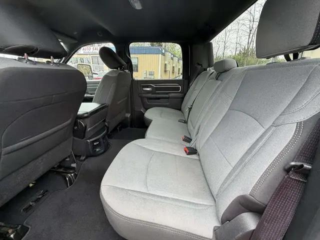 2024 Ram 3500 Big Horn Crew Cab 4x4 8' Box