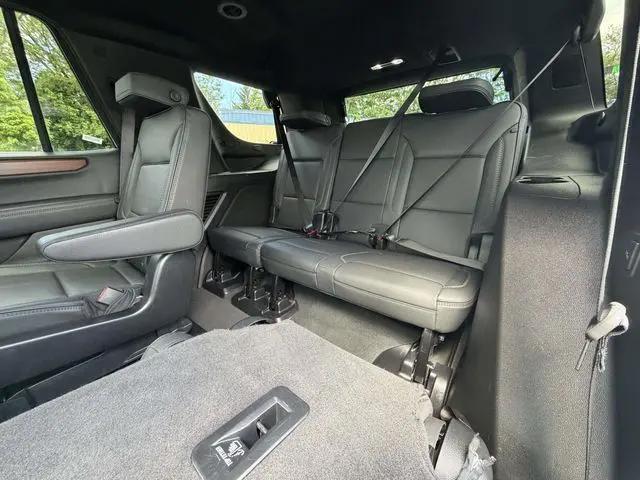 2025 GMC Yukon 4WD Denali