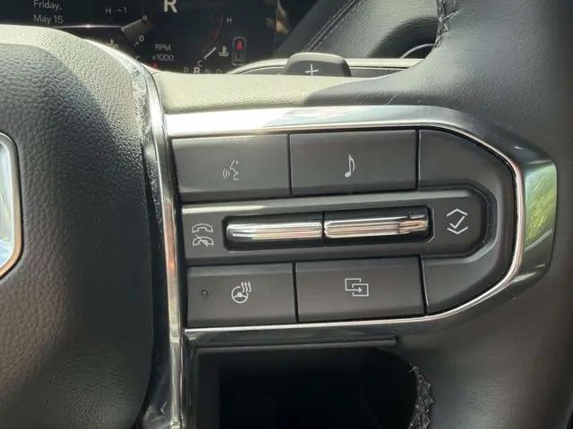 2025 GMC Yukon 4WD Denali