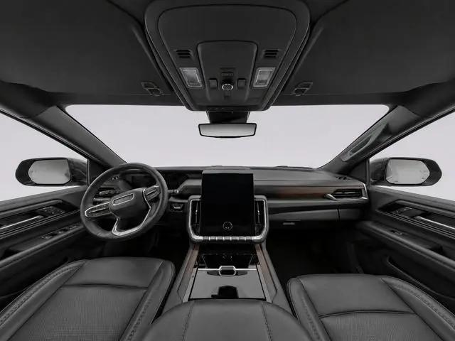 2025 GMC Yukon 4WD Denali