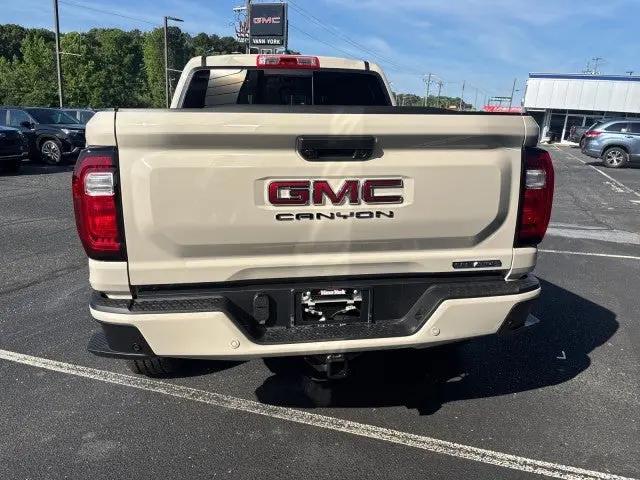 2026 GMC Canyon Elevation, RWD