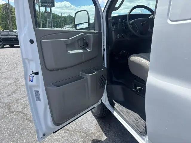 2026 GMC Savana Cargo 2500 Regular Wheelbase, Work Van, RWD