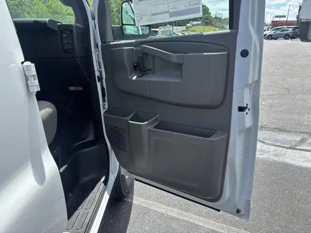 2026 GMC Savana Cargo 2500 Regular Wheelbase, Work Van, RWD