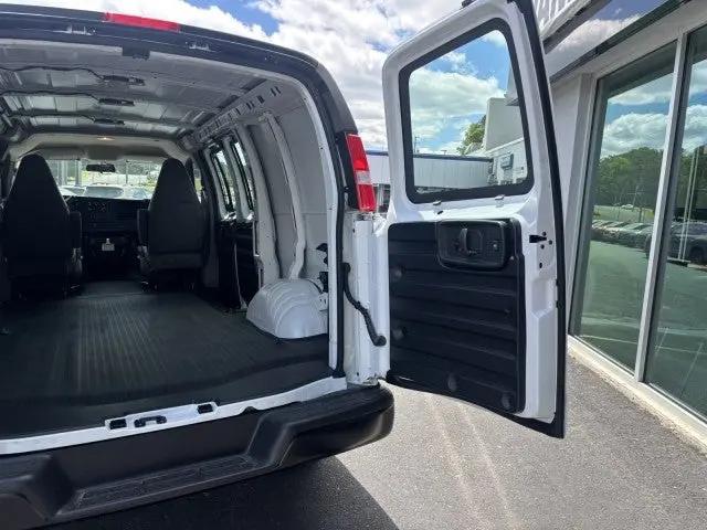2026 GMC Savana Cargo 2500 Regular Wheelbase, Work Van, RWD