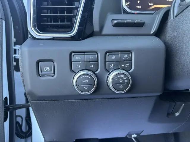2026 GMC Sierra 2500HD Crew Cab, Standard Bed, Denali Ultimate, 4WD