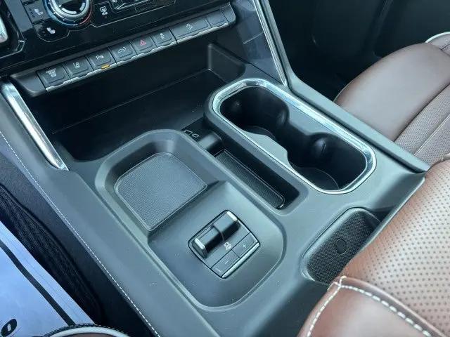 2026 GMC Sierra 2500HD Crew Cab, Standard Bed, Denali Ultimate, 4WD
