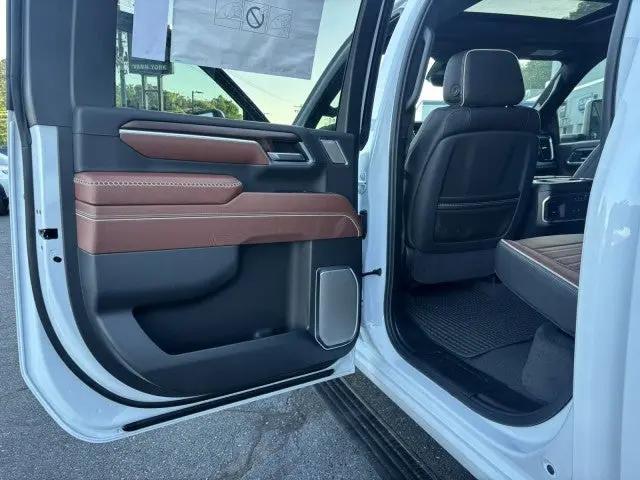 2026 GMC Sierra 2500HD Crew Cab, Standard Bed, Denali Ultimate, 4WD