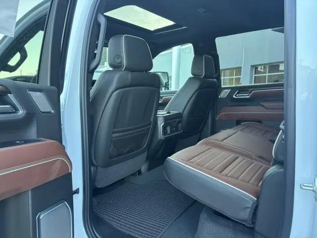 2026 GMC Sierra 2500HD Crew Cab, Standard Bed, Denali Ultimate, 4WD