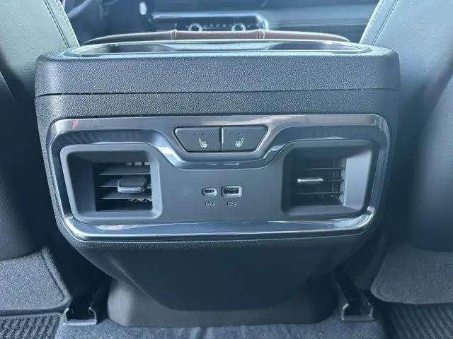 2026 GMC Sierra 2500HD Crew Cab, Standard Bed, Denali Ultimate, 4WD