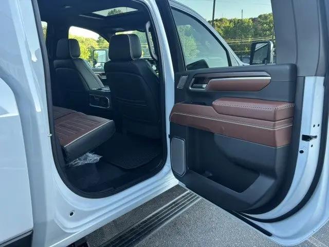 2026 GMC Sierra 2500HD Crew Cab, Standard Bed, Denali Ultimate, 4WD
