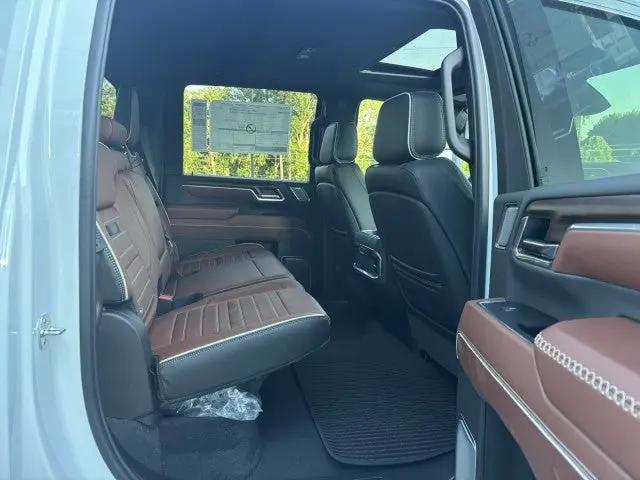 2026 GMC Sierra 2500HD Crew Cab, Standard Bed, Denali Ultimate, 4WD