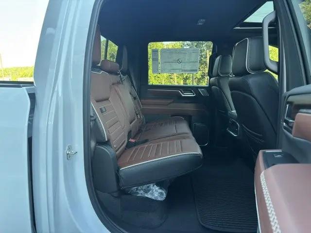 2026 GMC Sierra 2500HD Crew Cab, Standard Bed, Denali Ultimate, 4WD