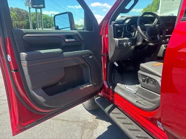 2026 GMC Sierra 2500HD Crew Cab, Standard Bed, AT4, 4WD