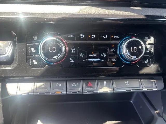 2026 GMC Sierra 2500HD Crew Cab, Standard Bed, AT4, 4WD