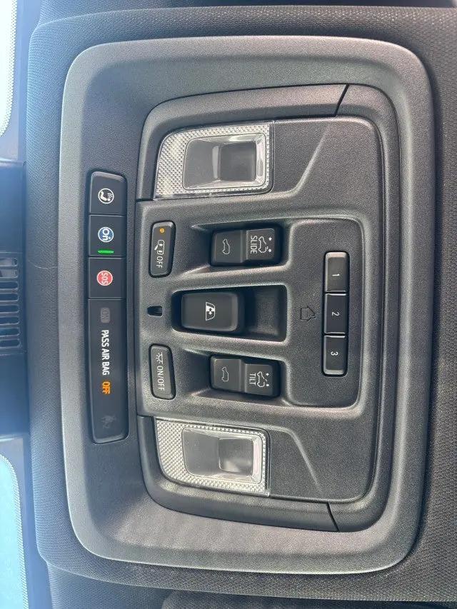 2026 GMC Sierra 2500HD Crew Cab, Standard Bed, AT4, 4WD