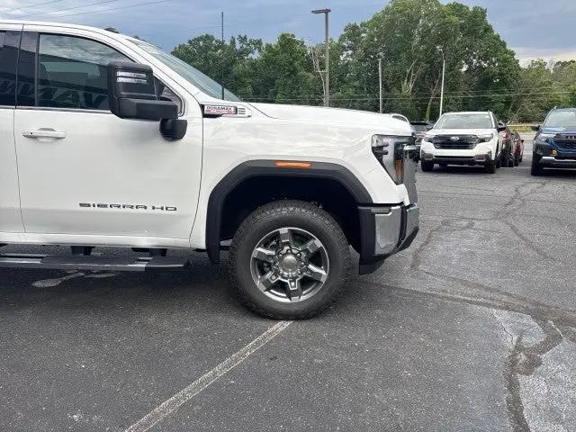 2026 GMC Sierra 2500HD Crew Cab, Standard Bed, SLE, 4WD