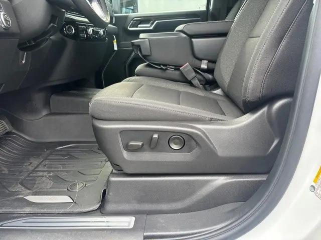 2026 GMC Sierra 2500HD Crew Cab, Standard Bed, SLE, 4WD