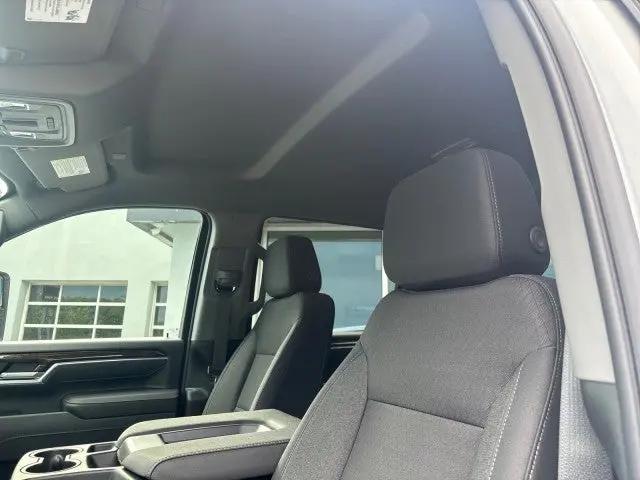 2026 GMC Sierra 2500HD Crew Cab, Standard Bed, SLE, 4WD