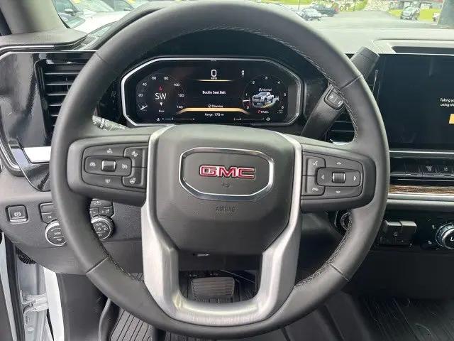 2026 GMC Sierra 2500HD Crew Cab, Standard Bed, SLE, 4WD