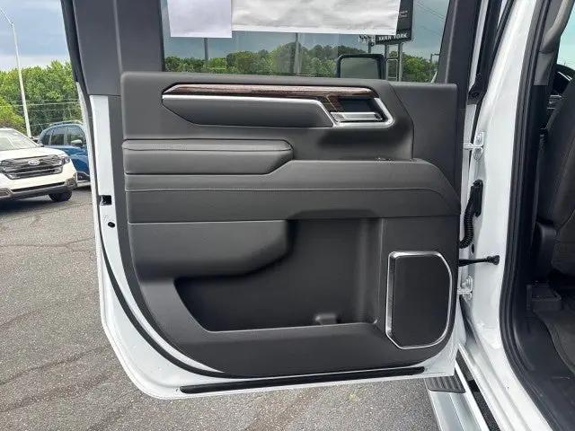 2026 GMC Sierra 2500HD Crew Cab, Standard Bed, SLE, 4WD