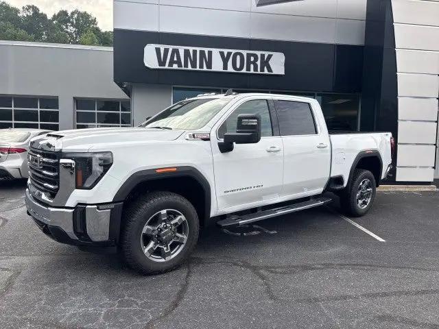 2026 GMC Sierra 2500HD Crew Cab, Standard Bed, SLE, 4WD