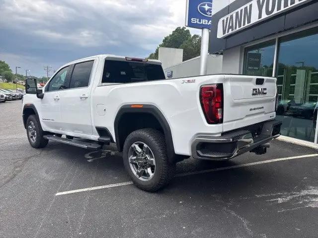 2026 GMC Sierra 2500HD Crew Cab, Standard Bed, SLE, 4WD