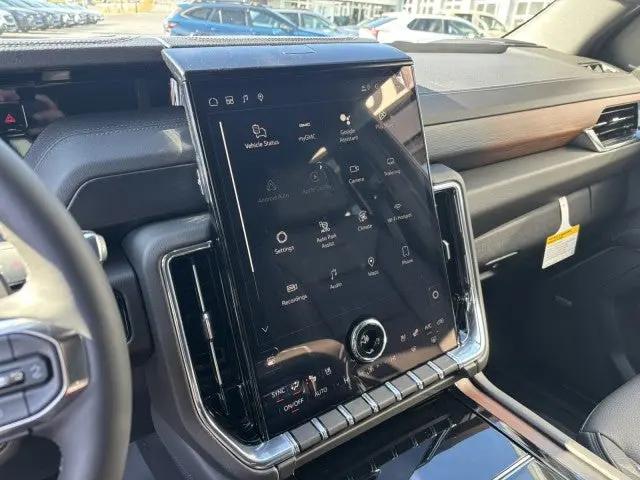 2026 GMC Yukon XL 4WD Denali