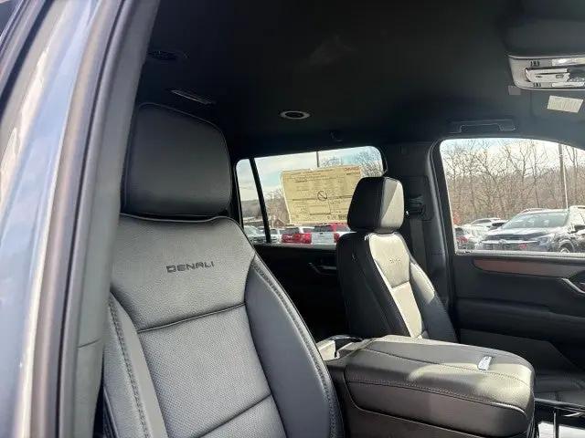 2026 GMC Yukon XL 4WD Denali