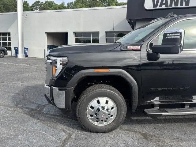 2026 GMC Sierra 3500HD Crew Cab, Long Bed, SLT Dual Rear Wheel, 4WD