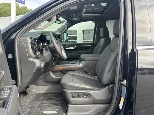 2026 GMC Sierra 3500HD Crew Cab, Long Bed, SLT Dual Rear Wheel, 4WD