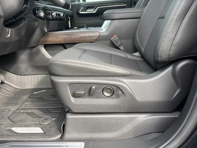 2026 GMC Sierra 3500HD Crew Cab, Long Bed, SLT Dual Rear Wheel, 4WD