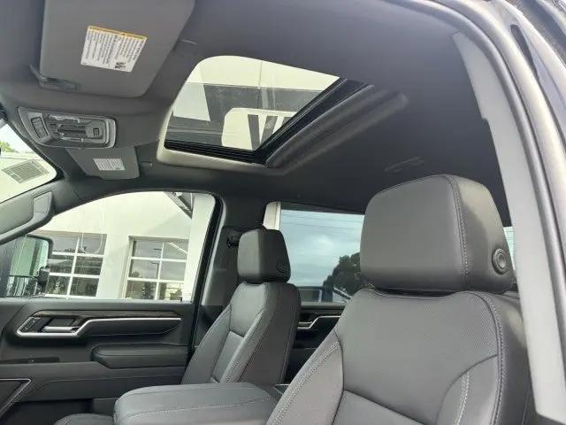 2026 GMC Sierra 3500HD Crew Cab, Long Bed, SLT Dual Rear Wheel, 4WD