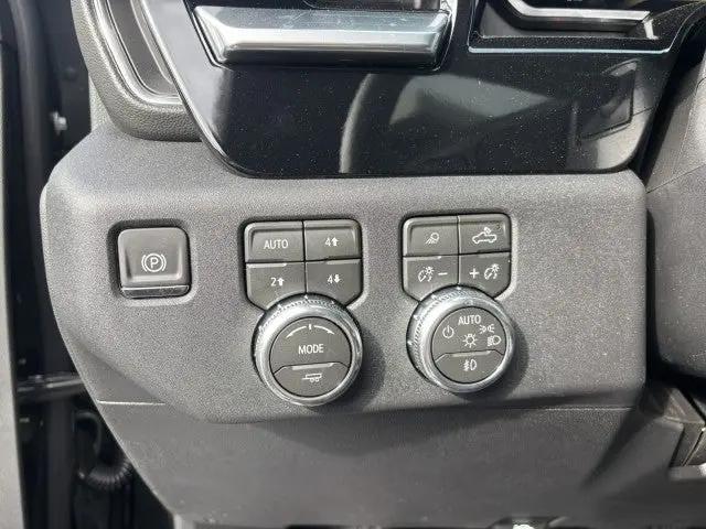 2026 GMC Sierra 3500HD Crew Cab, Long Bed, SLT Dual Rear Wheel, 4WD